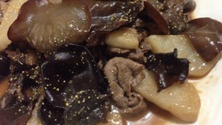 冬の乾燥対策に山芋と黒キクラゲを使った薬膳レシピをご紹介